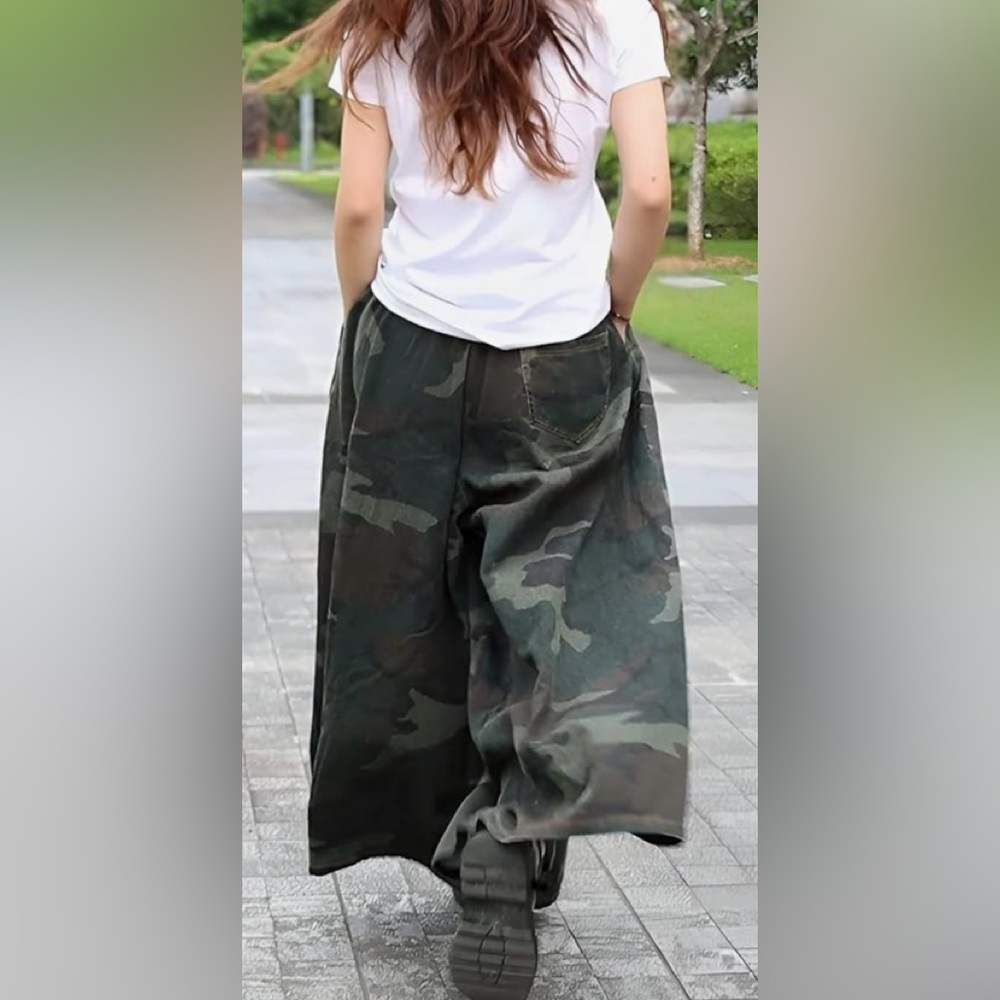 Camouflage Maxi Pants - Picture 2 of 4